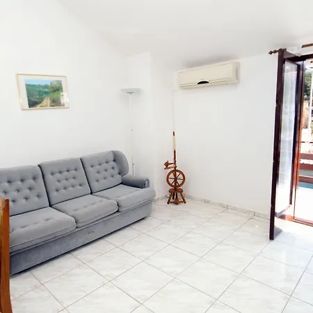 Appartement Zavalatica 9285a *